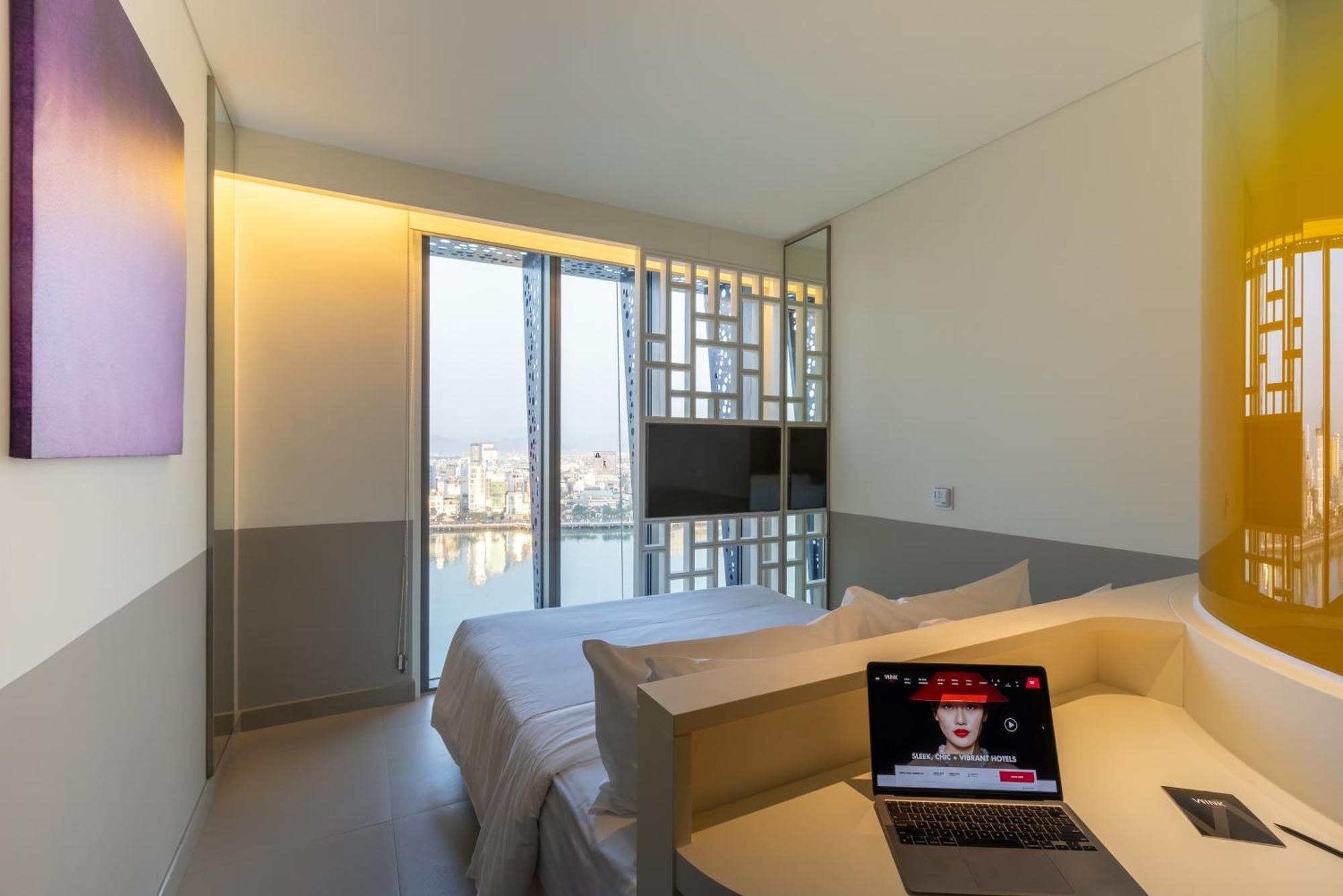 Wink Hotel Can Tho Ninh Kieu Wharf - 24Hrs Stay & Rooftop Pool Bar ภายนอก รูปภาพ
