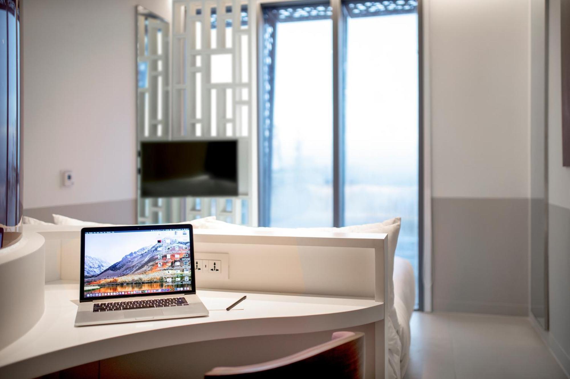 Wink Hotel Can Tho Ninh Kieu Wharf - 24Hrs Stay & Rooftop Pool Bar ภายนอก รูปภาพ
