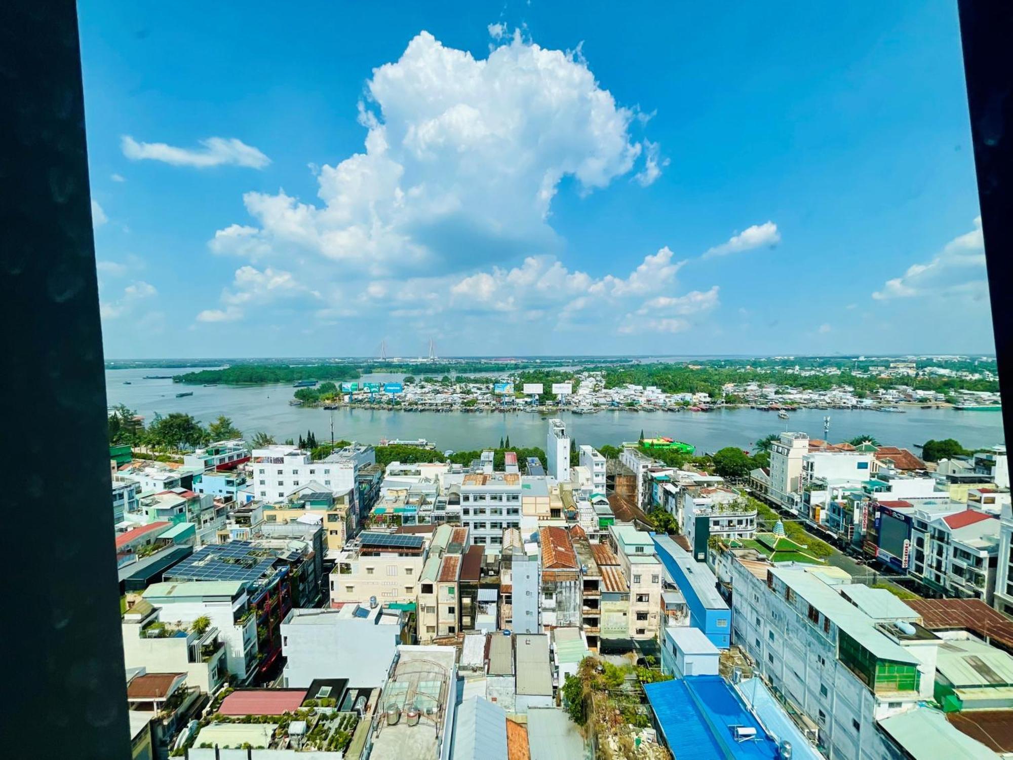 Wink Hotel Can Tho Ninh Kieu Wharf - 24Hrs Stay & Rooftop Pool Bar ภายนอก รูปภาพ