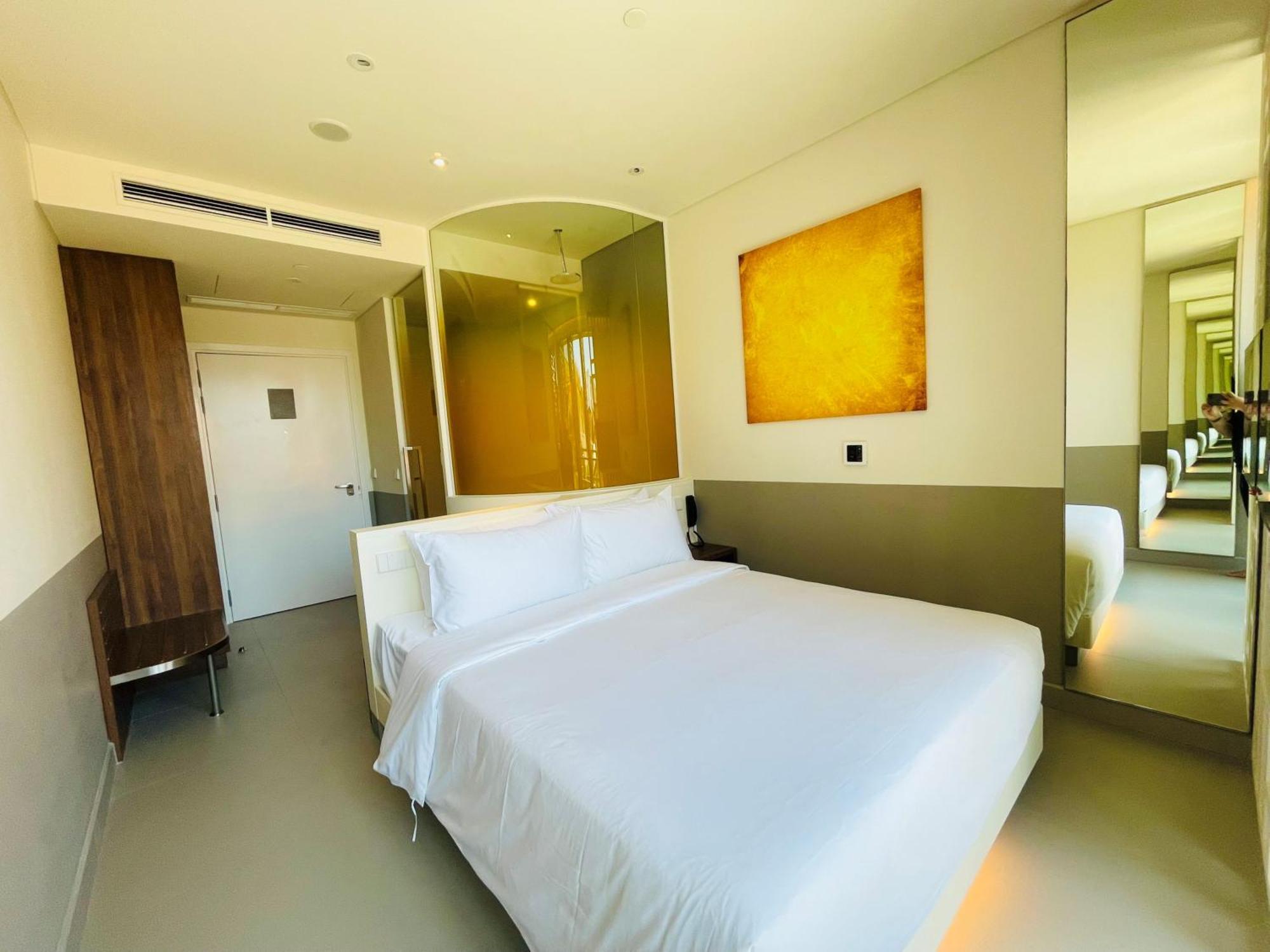 Wink Hotel Can Tho Ninh Kieu Wharf - 24Hrs Stay & Rooftop Pool Bar ภายนอก รูปภาพ